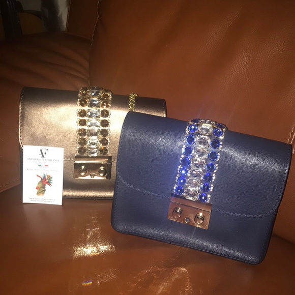 BRAND NEW!! Antonella Ferrante Shoulder Purses - Picture 1 of 10